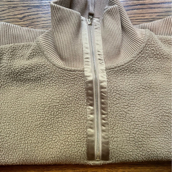 Varley small women’s half zip - Picture 3 of 4